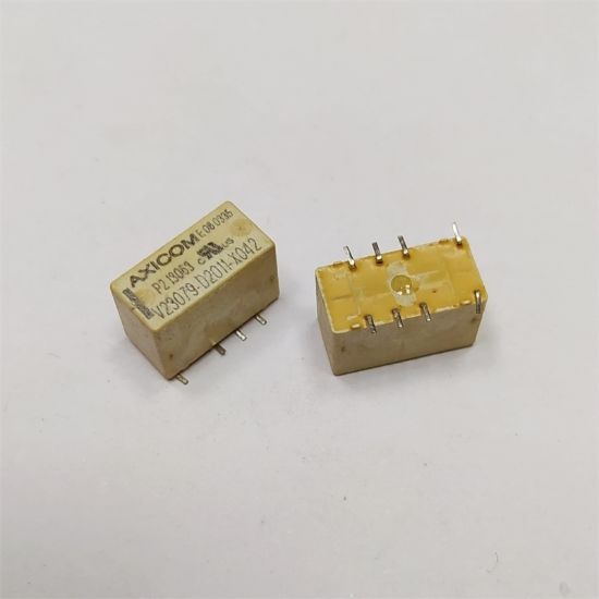 V23079-D2011-X042 4.5V 1A 2C SMD Mini RÖLE resmi