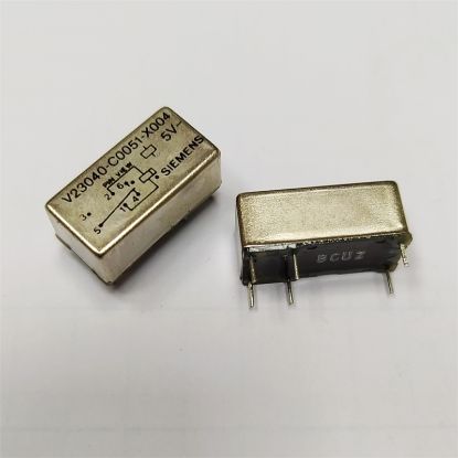 V23040-C0051-X004 5V 6PIN SIEMENS GÜÇ RÖLE resmi