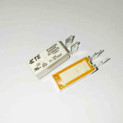 RF334006WG 6V 16A 1NO 6PIN SCHRACK GÜÇ RÖLE resmi