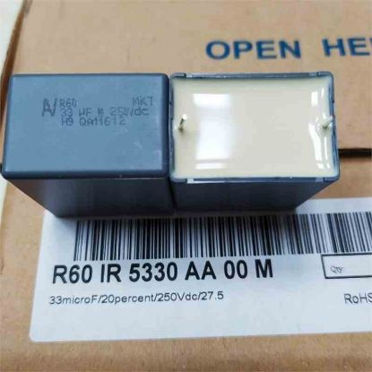 r60ir5330aa00m-33mf-250v-275-02-kemet-polyester-kondansatör resmi