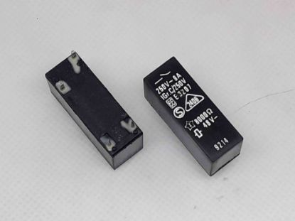 E3207 48V 8A 1NO 4PIN EE GÜÇ RÖLE resmi