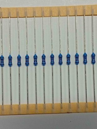 RN0.6W100R F50PPMT 100R 0,6W DİRENÇ resmi