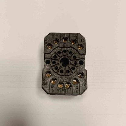 ZVE11 380V 10A 11PIN SOKET RÖLE resmi