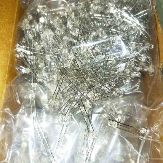 SLA370LT3F  3mm KIRMIZI ŞEFFAF LED resmi