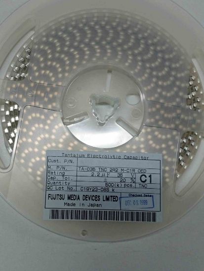 TA035TNC2R2MC1R 2,2MF 35V TANTAL FUJITSU TANTAL KONDANSATÖR resmi