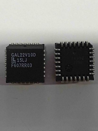 GAL22V10D-15LJ PLCC ENTEGRELER resmi