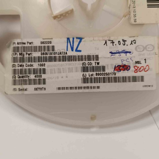 08051A101JAT2A 100PF 100V 805 AVX SMD SERAMİK KONDANSATÖR resmi