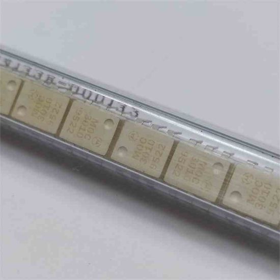 MOC3010 OPTOCOUPLER OPTO resmi