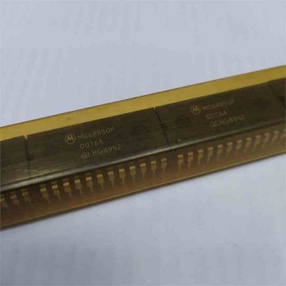 MC68B50P ENTEGRELER resmi
