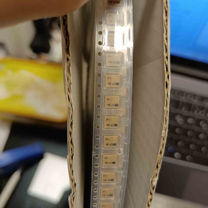 EMF-6R3CDA470MD50G 47MF 6.3V 4x5 NIPPON SMD KONDANSATÖR resmi