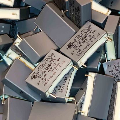 R463I3100JBM1M 100NF 310VAC 15 0.2 KEMET POLYESTER KONDANSATÖR resmi