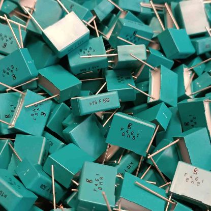 F461BK104F630A 100NF 630V 15 0.01 KEMET POLYESTER KONDANSATÖR resmi