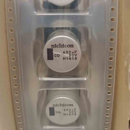 680MF 50V  16x16.5 SMD KONDANSATÖR resmi