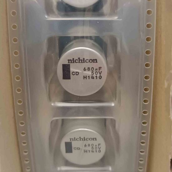 680MF 50V  16x16.5 SMD KONDANSATÖR resmi