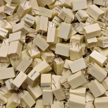 R82IC3220AA60J 220NF 250V 5 0.05 KEMET POLYESTER KONDANSATÖR resmi