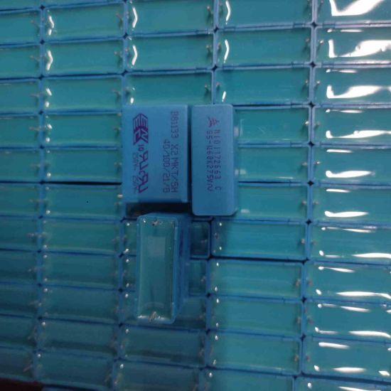 B81133C1684K3 680NF 275VACx2 27,5mm POLYESTER KONDANSATÖR resmi