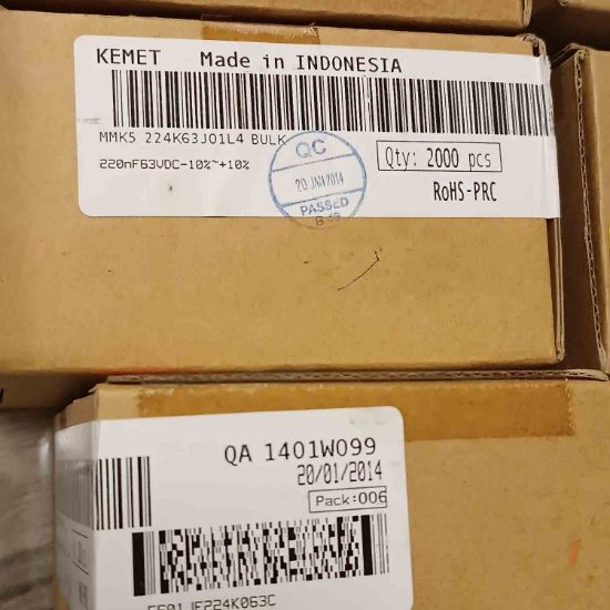 MMK5 224K63J01L4 BULK 2.2NF 63V 5 0.1 KEMET POLYESTER KONDANSATÖR resmi