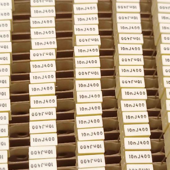 R82MC2100DQ50J 10NF 400V 5 0.05 KEMET POLYESTER KONDANSATÖR resmi