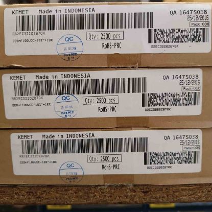 R82EC3220ZB70K 220NF 100V 5 0.1 KEMET POLYESTER KONDANSATÖR resmi
