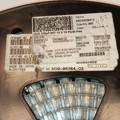 UUX1E 330MF 25V 10x10 SMD KONDANSATÖR resmi