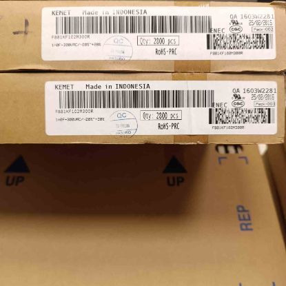 F881KF102M300R 1NF 300VAC KEMET POLYESTER KONDANSATÖR resmi