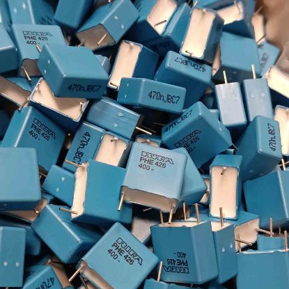 PHE426KB6470JR06 470NF 400V 15mm %5 KEMET POLYESTER KONDANSATÖR resmi