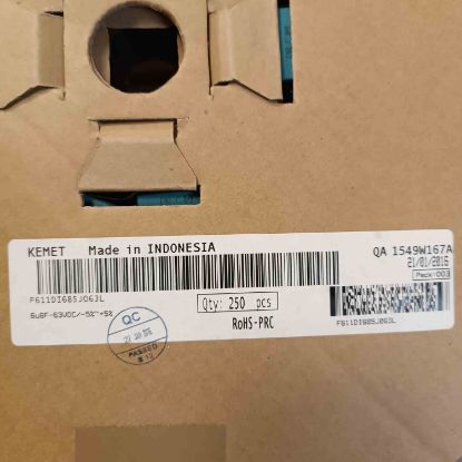 F611DI685J063L 6.8MF 63V 22.5 0.05 KEMET POLYESTER KONDANSATÖR resmi