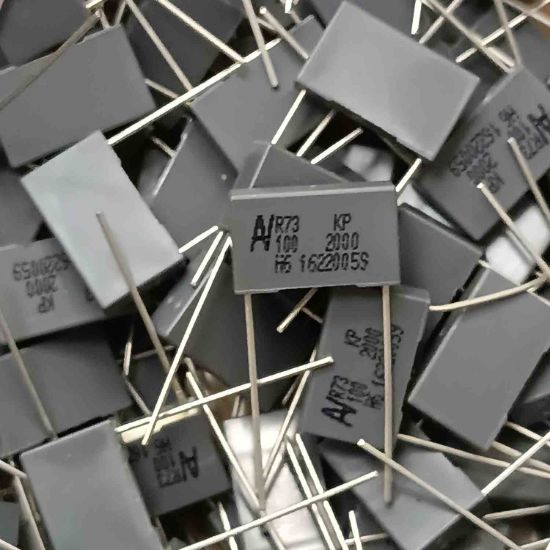 R73UI0100CK03J 100PF 2000V 15 0.05 KEMET POLYESTER KONDANSATÖR resmi