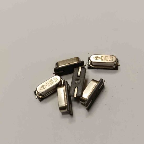 12MHZ 12MHZ SMD KRİSTALLER resmi
