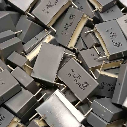 R75MI2680AA30J 68NF 400V 15 0.05 KEMET POLYESTER KONDANSATÖR resmi