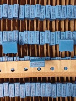 B32521C3224K289 220NF 250V POLYESTER KONDANSATÖR resmi