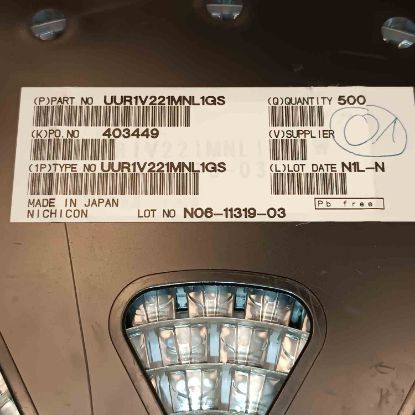 UUR1V22MNL1GS 220MF 35V NICHICON SMD KONDANSATÖR resmi