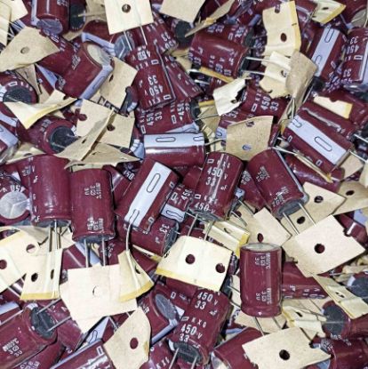 33MF 450V 16x25 105 NIPPIN ELKO KONDANSATÖR resmi