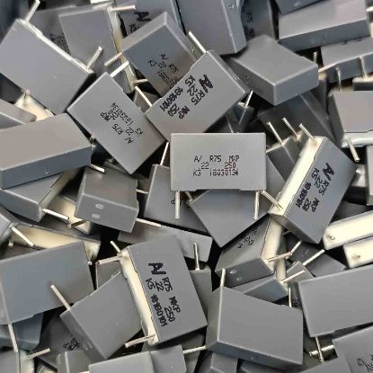 R75II3220AA40J 220NF 250V 15 0.05 KEMET POLYESTER KONDANSATÖR resmi