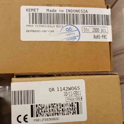 MMK5 223K63J01L4 BULK 22NF 63V 5 0.1 KEMET POLYESTER KONDANSATÖR resmi