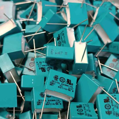 F861BP474M310A 470NF 310VAC 15 0.2 KEMET POLYESTER KONDANSATÖR resmi