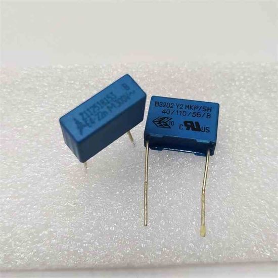 22NF 300V  15mm EPCOS POLYESTER KONDANSATÖR resmi