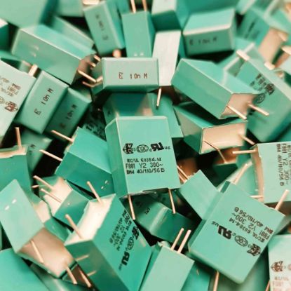 F881A0103M300C 10NF 300VAC 10 0.2 KEMET POLYESTER KONDANSATÖR resmi