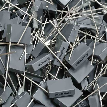 R60PF2100566AM 10NF 630V 10 0.2 KEMET POLYESTER KONDANSATÖR resmi