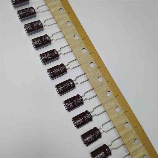 TC04RKY25VB220M 220MF 25V 8x11.5 105 NİPPON ELKO KONDANSATÖR resmi