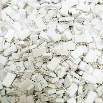 MMK7.5 103K250K00L4 BULK 10NF 250V 7.5 0.1 KEMET POLYESTER KONDANSATÖR resmi