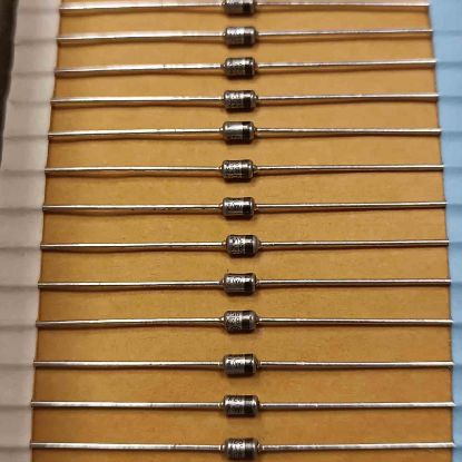 BZX85C3V3RL 3.3V 1.3W MOTOROLA ZENER DİYOT resmi