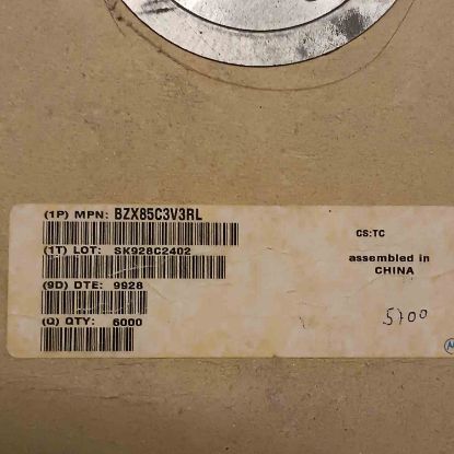BZX85C3V3RL 3.3V 1.3W MOTOROLA ZENER DİYOT resmi