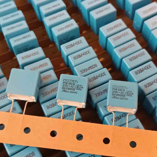PHE840MX6330MR25XA 330NF 275VAC 15 0.2 KEMET POLYESTER KONDANSATÖR resmi