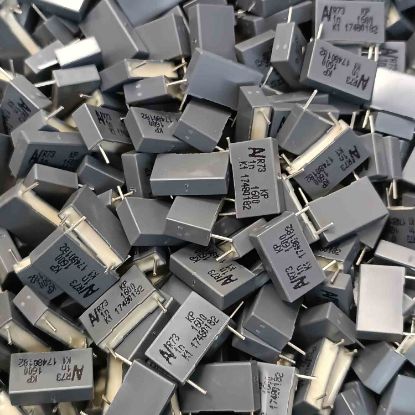 73TI1100SE03J 1NF 1600V 15 0.05 KEMET POLYESTER KONDANSATÖR resmi