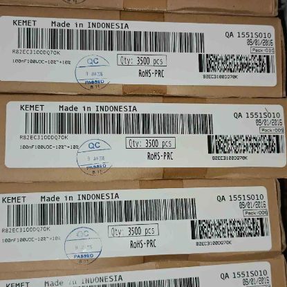 R82EC3100DQ70K 100NF 100V 5 0.1 KEMET POLYESTER KONDANSATÖR resmi
