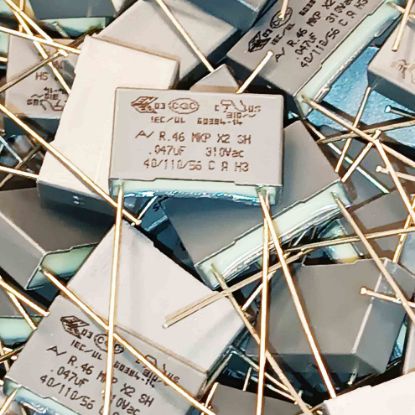 R463I24705001M 47NF 310VAC 15 20%|R.46 KEMET POLYESTER KONDANSATÖR resmi