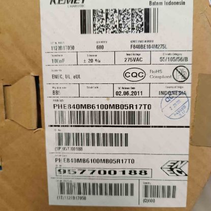 PHE840MB6100MB05R17T0 100NF 275VAC 15 0.2 KEMET POLYESTER KONDANSATÖR resmi