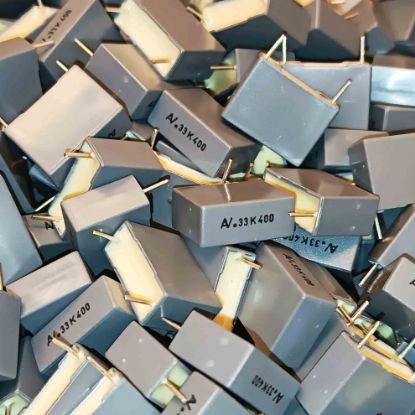 R60MI3330AA30K 330NF 400V 15 0.1 KEMET POLYESTER KONDANSATÖR resmi