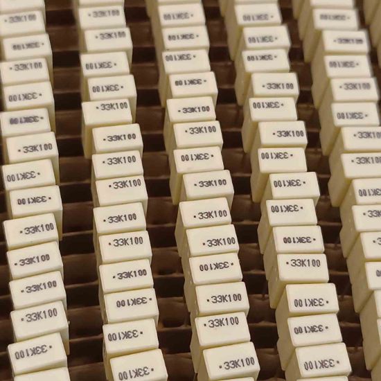 R82EC3330DQ70K 330NF 100V 5 0.1 KEMET POLYESTER KONDANSATÖR resmi